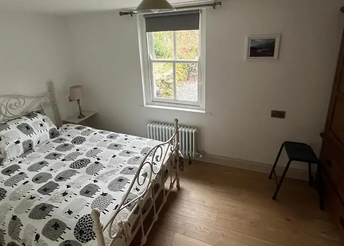 Casa de Férias Newly Renovated Stone Located 2.5 Miles From Killarney Town